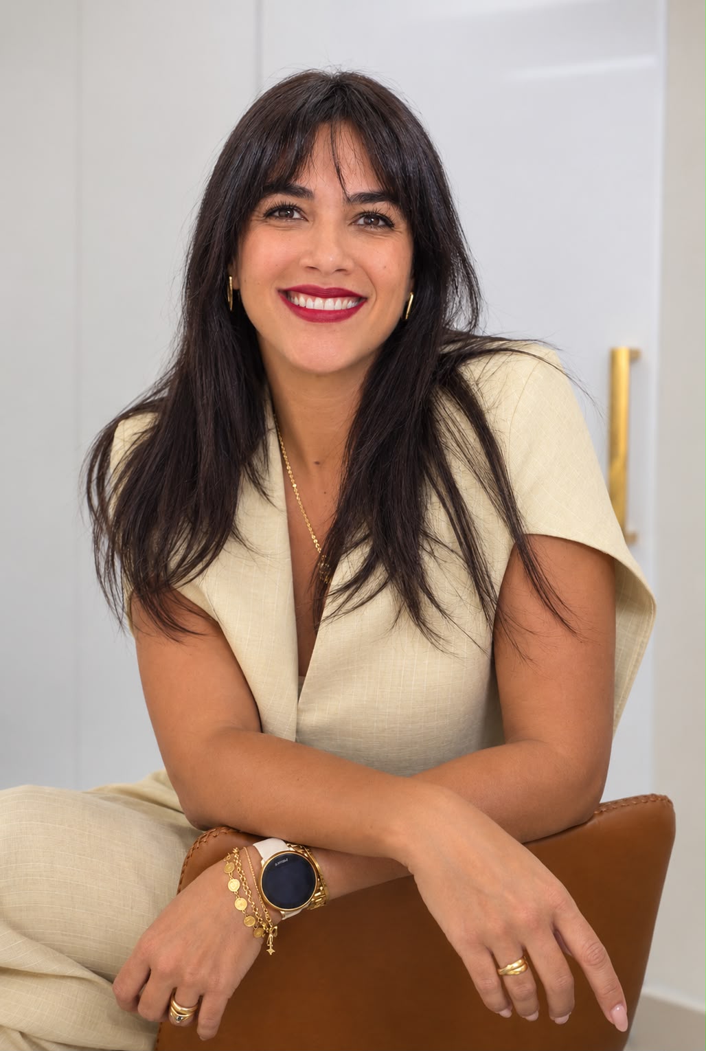 Dra. Fernanda Reis atendendo uma paciente